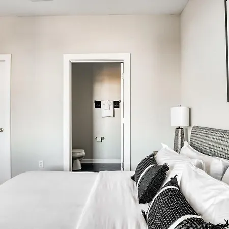 Apartment Two Cozysuites Modern Music Row Nashville