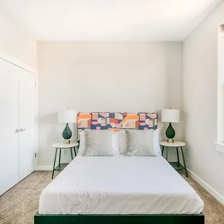 Two Cozysuites Spacious Music Row Nashville