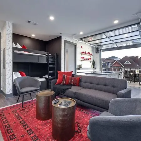 Dt Walk To Broadway 2 Bedrooms Sleeps 8 *