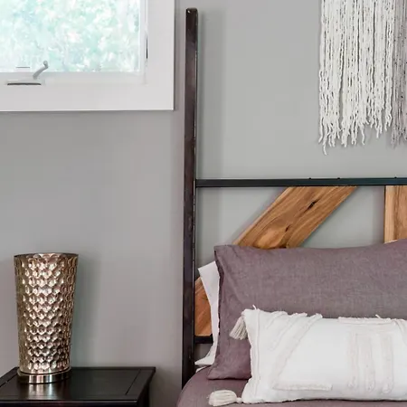 Modern Boho Family House Near Shops In East Holiday home