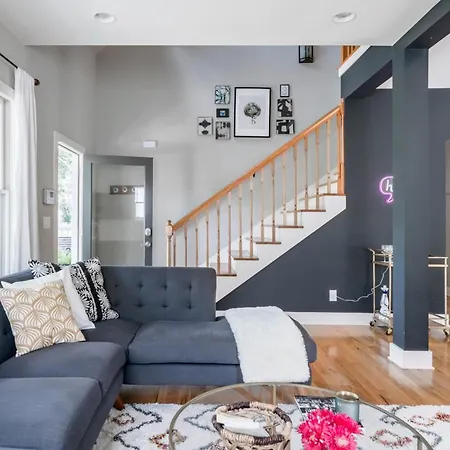 Modern Boho Family House Near Shops In East