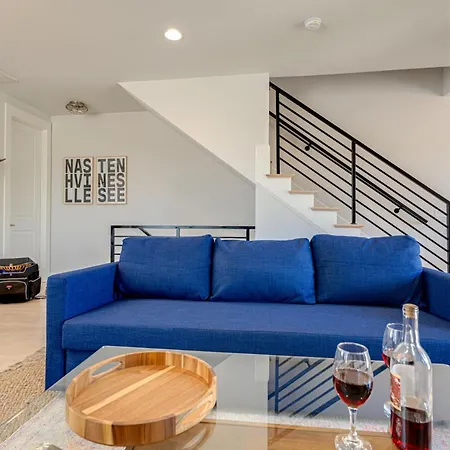 Country Thunder - Private Balcony - 5 Min Walk To Geodis Park *