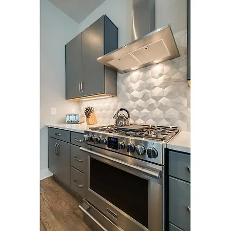 - 2998 Belwood St Holiday home *