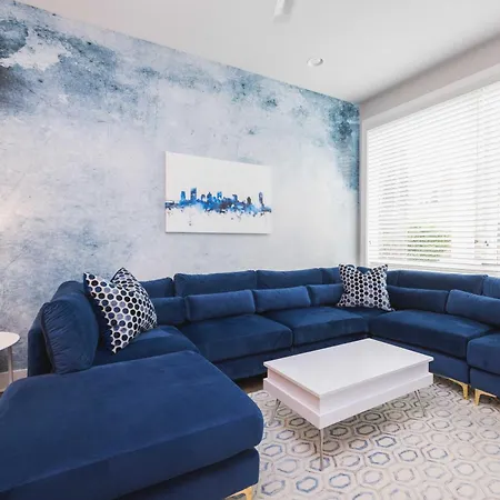 Holiday home - 2998 Belwood St