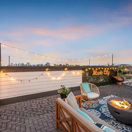 Heights Rooftop Karaoke Game *