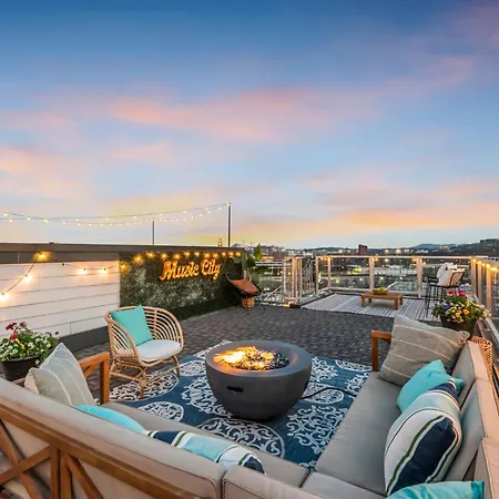 Holiday home Heights Rooftop Karaoke Game *