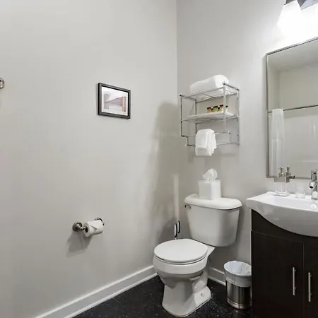 Cozysuites Two Stylish Music Row *