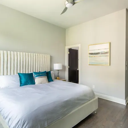 2 Luxe Midtown Homes - Sleeps 24 - Mins To Broadway Nashville