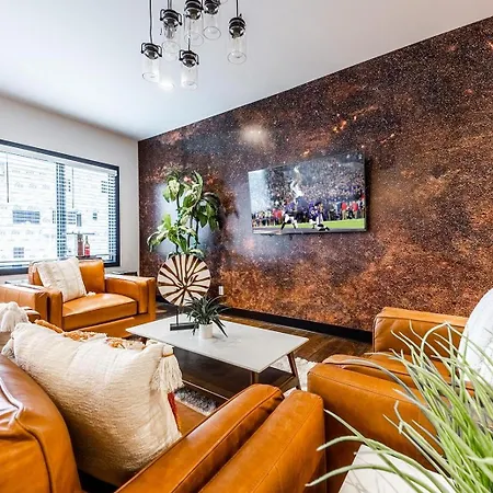 2 Luxe Gulch Homes - Rooftop Deck - Sleeps 24 * Nashville