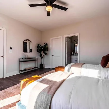 Quadhouse - 4 Luxe Homes - 4 Private Rooftops * Nashville