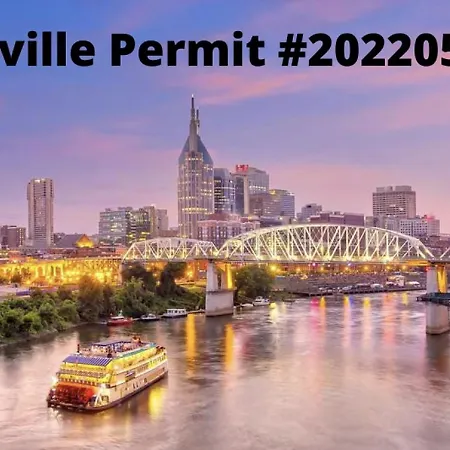Country Thunder - Private Balcony - 5 Min Walk To Geodis Park Nashville