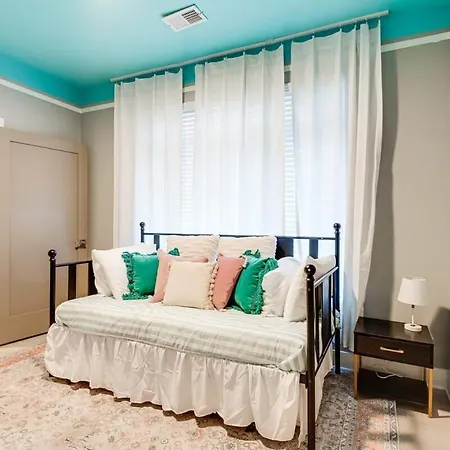 New Dolly's Oasis 13beds City Views Near Downtown Nashville