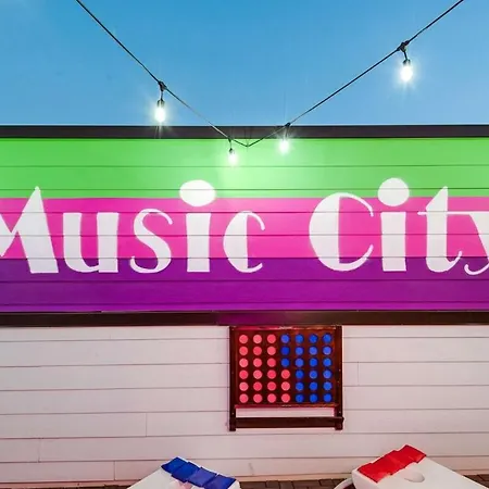 Holiday home New Dolly's Oasis 13beds City Views Near Downtown Nashville