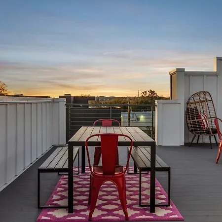 New Diva Retreat 13beds Rooftop Views Free Parking * Nashville