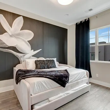 New Diva Retreat 13beds Rooftop Views Free Parking Holiday home *