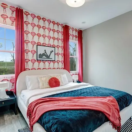 New Diva Retreat 13beds Rooftop Views Free Parking Holiday home
