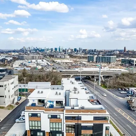 The Duo - 24 Beds & Stunning City Views Rare Find Nashville