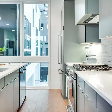 Holiday home The Duo - 24 Beds & Stunning City Views Rare Find Nashville