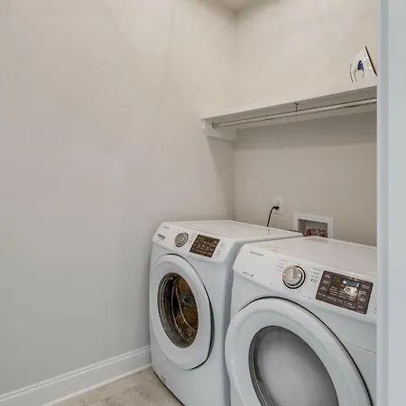 Holiday home Country Thunder - Private Balcony - 5 Min Walk To Geodis Park Nashville