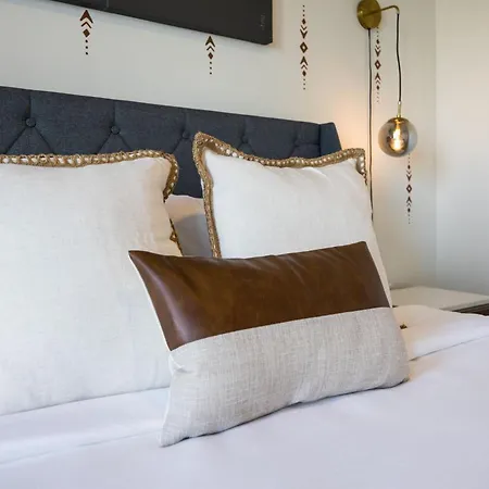 Hyve - Haven Heights - Walk To Broadway Holiday home *