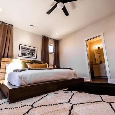 Quadhouse - 4 Luxe Homes - 4 Private Rooftops Nashville