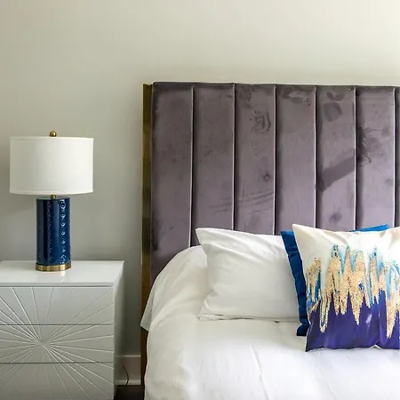 Holiday home 2 Luxe Midtown Homes - Sleeps 24 - Mins To Broadway Nashville