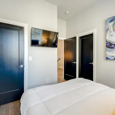 - 2998 Belwood St Holiday home