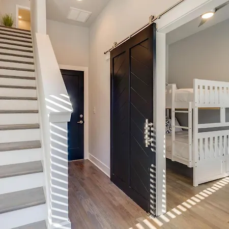 - 2998 Belwood St Nashville