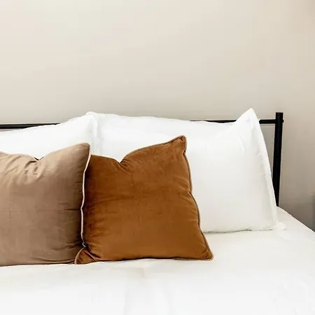 Holiday home Luxurious Retreat * King Bed * Game Nashville