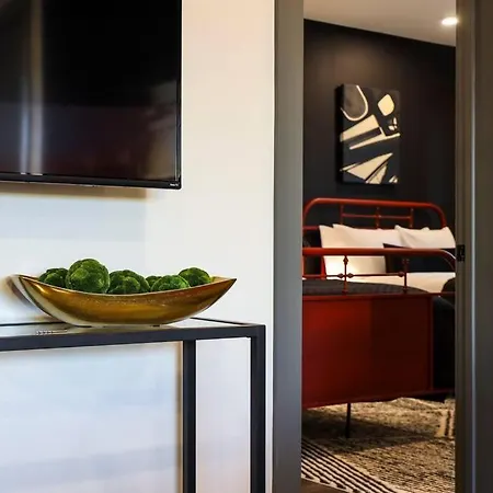 Dt Walk To Broadway 2 Bedrooms Sleeps 8 * Nashville