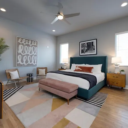 Rooftop Skyline Views Dt Nash Sleeps 12 Holiday home Nashville
