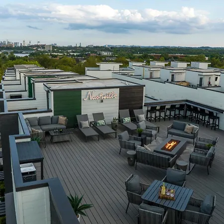 Rooftop Skyline Views Dt Nash Sleeps 12 Holiday home Nashville