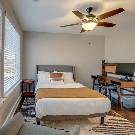 Holiday home Cozy 2 Bed Twnhse Close 2 Dt Sleeps 4 Nashville