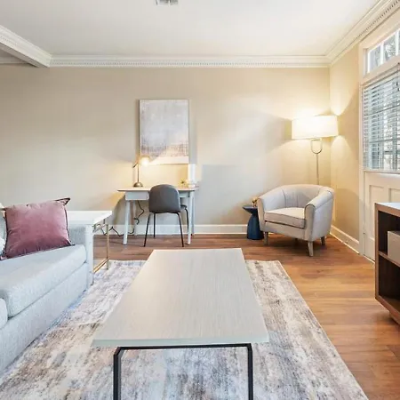 Landing - Modern With Amazing Amenities *
