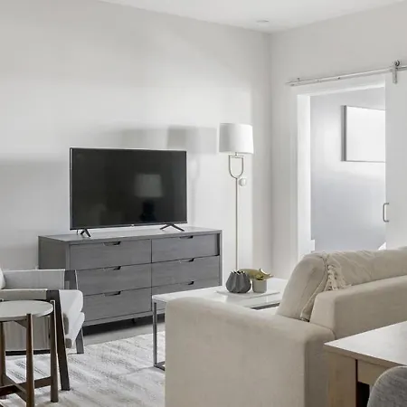 Landing - Modern With Amazing Amenities Apartment Nashville