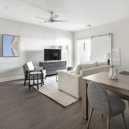 Landing - Modern With Amazing Amenities Apartment *
