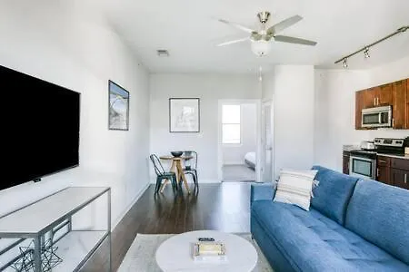 Two Cozysuites Bold Music Row In * Nashville