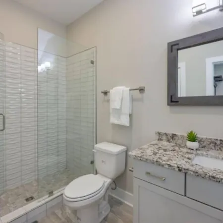 Holiday home Luxury Four-story With Rooftop Views, 10min To Downtown! Sleeps 12! Nashville