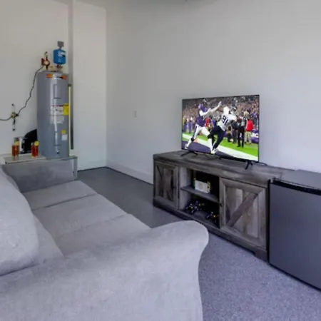 Luxury Four-story With Rooftop Views, 10min To Downtown! Sleeps 12! * Nashville