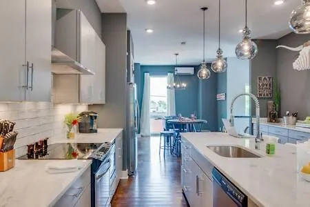 Twin Homes With Airy Rooftops & Photo Ops *