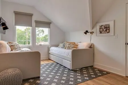 East Nashville Retreat For 10 Guests *