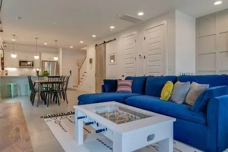 East Nashville Retreat For 10 Guests Holiday home