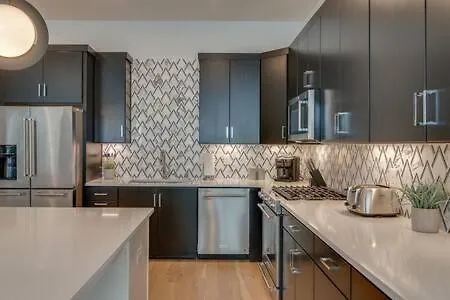 Roomy 1-level Near Vanderbilt With Parking, 1 Story, Secure Parking, Patio 3 Miles To Broadway