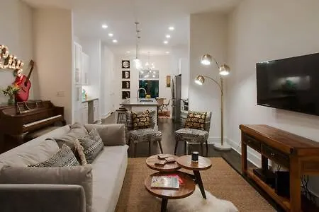 Modern 3br With Garage, Rooftop, Hot Neighborhood 10 Mins To Broadway, 24 Hour Hospitality Team, Perfect For Groups * Nashville