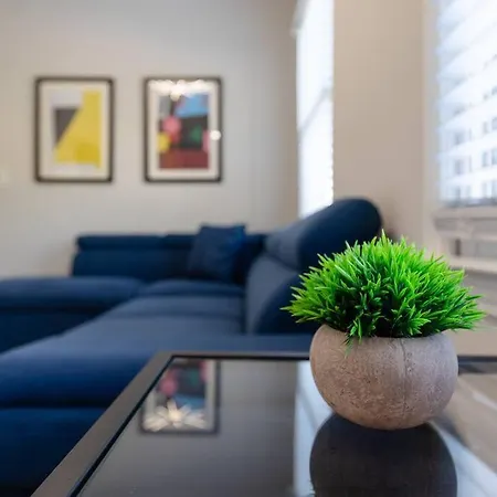Chic 2br With Optional Parking Mins To Music Row, Vanderbilt & Broadway Apartment