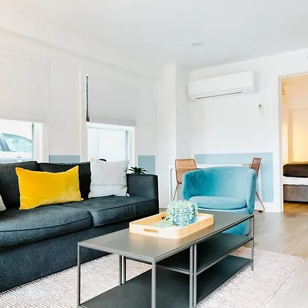 The Vinyl At Music Row Apartment