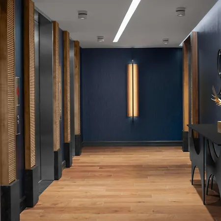 Fraye Nashville, Curio Collection By Hilton 4*
