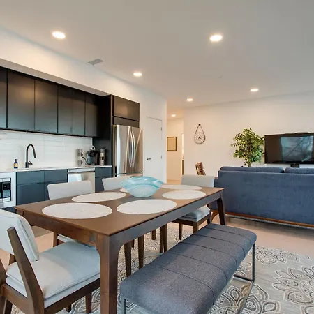 The Riverfront Vip - Walk To Broadway & Nissan Stadium - Free Garage *