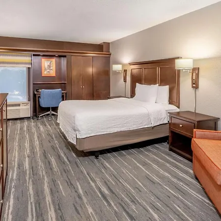 Hampton / Vanderbilt Hotel