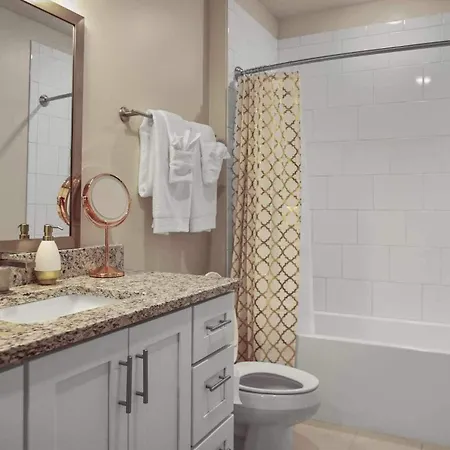 Apartment New In Nashville, Pool Gym Rooftop & Laundry 5 Min From Broadway *